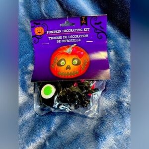Halloween Pumpkin Decorating Kit Pumpkin Craft Kits - Plastic Push In No Carving